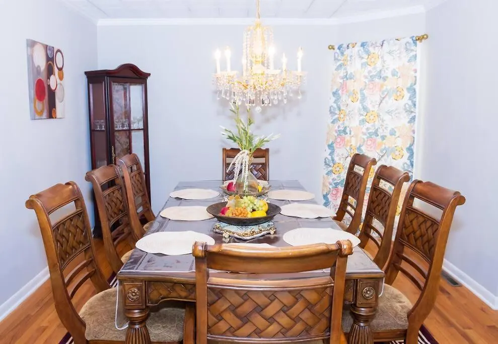 Spacious And Elegant House Concord
